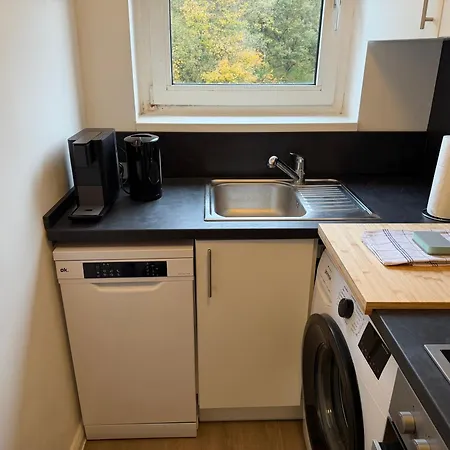 Modern Apartment With Excellent Transport Links To Hamburg * Niederdorla