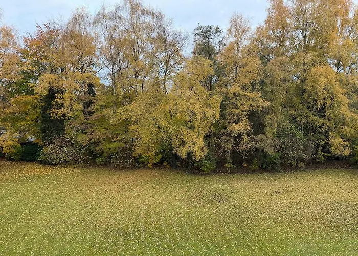 Modern Apartment With Excellent Transport Links To Hamburg *